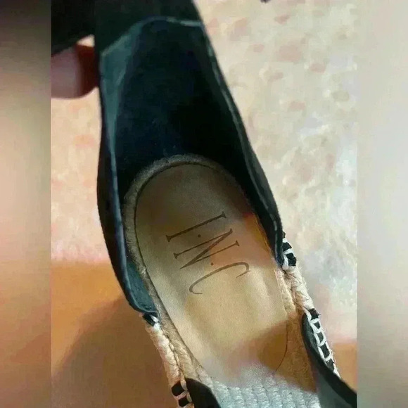 INC Black Wedges Women’s SZ 7 - Picture 10 of 10